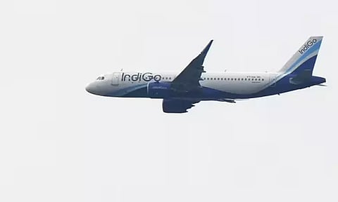 ஓடுபாதையில் உரசிய இண்டிகோ விமானத்தின் வால் பகுதி: பயணிகள் அதிர்ச்சி