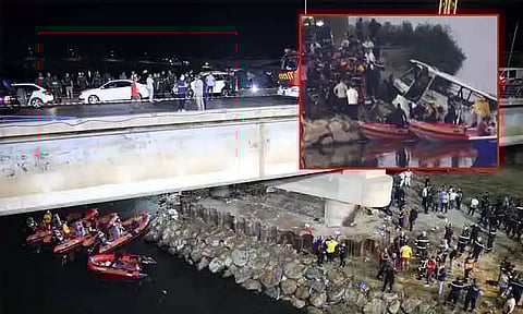 அல்ஜீரியா: ஆற்றில் பஸ் கவிழ்ந்ததில் 18 பயணிகள் பலி