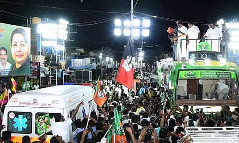 மிரட்டுவதை ஏற்க முடியாது: இபிஎஸ்க்கு தனியார் ஆம்புலன்ஸ் ஓட்டுநர்கள் சங்கம் கண்டனம்