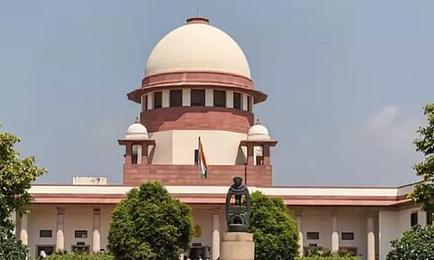 அமைச்சரவையின் முடிவுகளுக்கு கவர்னர் கட்டுப்பட வேண்டும் என்று கூறுவது தவறு: மத்திய அரசு வாதம்