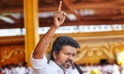 தவெக மதுரை மாநாட்டில் 6 தீர்மானங்கள் நிறைவேற்றம்