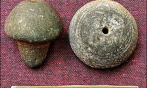 பண்ருட்டி அருகே 2 ஆயிரம் ஆண்டுகள் பழமையான சுடுமண் தக்களிகள் கண்டெடுப்பு