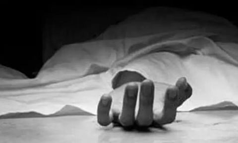 பிச்சை எடுத்த போது மீட்கப்பட்ட சி.ஆர்.பி.எப். வீரர்.. விஷம் குடித்து தற்கொலை.. மனநலம் பாதிப்பா..?