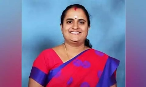 கேரளா: பஞ்சாயத்து உறுப்பினர் விஷம் குடித்து தற்கொலை - அதிர்ச்சி சம்பவம்