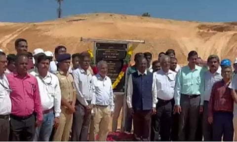 குலசேகரப்பட்டினம் ராக்கெட் ஏவுதளம் - இஸ்ரோ தலைவர் நாராயணன் அடிக்கல் நாட்டினார்