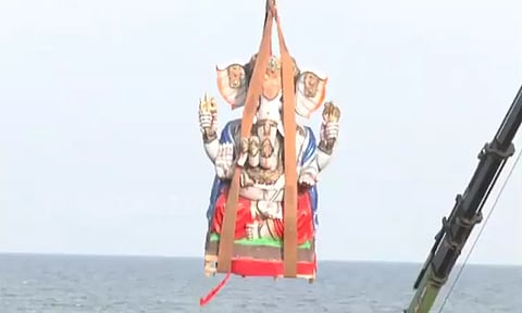 விநாயகர் சிலைகளை கரைக்க கட்டணம் வசூலிக்காதது ஏன்? சென்னை மாநகராட்சிக்கு தேசிய பசுமை தீர்ப்பாயம் கேள்வி