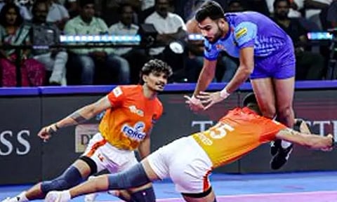 புரோ கபடி லீக்: பெங்கால் வார்யார்ஸ் அணியை வீழ்த்தி புனேரி பால்டன் வெற்றி