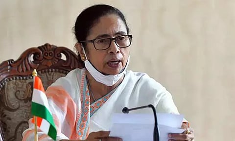 மம்தா பானர்ஜி பேச்சுக்கு எதிர்ப்பு: மே.வங்க சட்டசபையில் அமளி