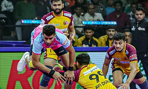 புரோ கபடி லீக்: தெலுங்கு டைட்டன்ஸ் வெற்றி