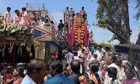 பாபநாசத்தில் 12 அடி உயர முருகன் சிலைக்கு கும்பாபிஷேகம்