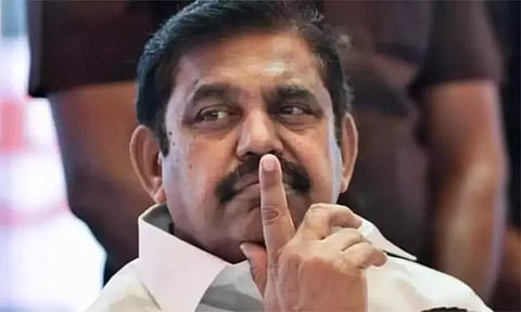 எடப்பாடி பழனிசாமியுடன் முன்னாள் அமைச்சர்கள் திடீர் சந்திப்பு