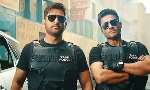 பாலிவுட் சினிமாவில் களமிறங்கும் டோனி.. உற்சாகத்தில் ரசிகர்கள்