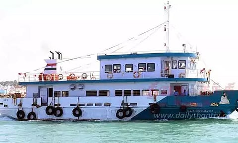 கன்னியாகுமரியில் சுற்றுலா படகு சேவை தற்காலிக ரத்து