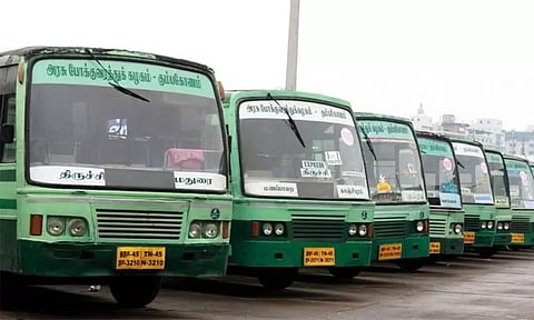 வார இறுதி நாட்களை முன்னிட்டு சிறப்பு பேருந்துகள் இயக்கம்