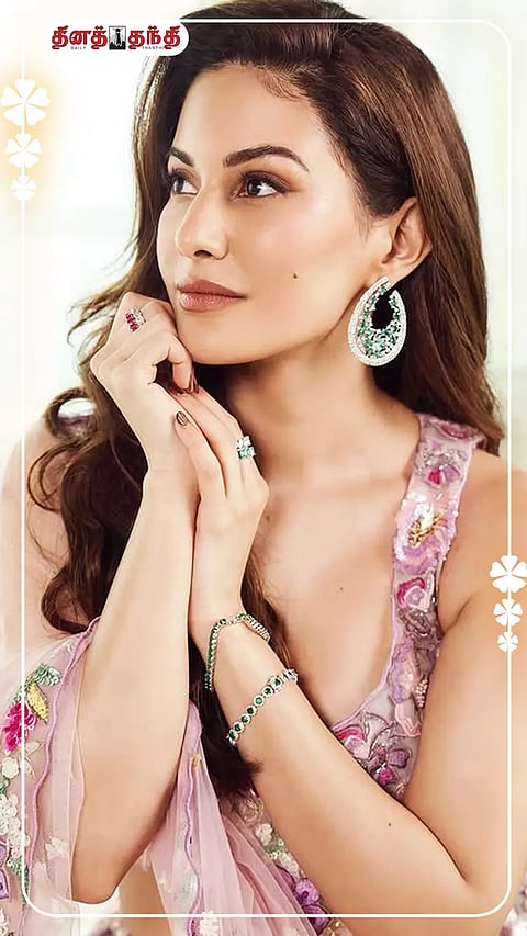 @AmyraDastur
