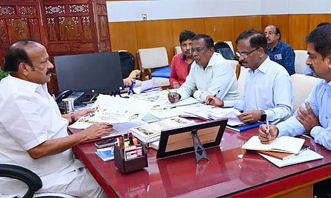 வேளாண் வணிகத் திருவிழா முன்னேற்பாடுகள் - அமைச்சர் எம்.ஆர்.கே.பன்னீர்செல்வம் ஆய்வு