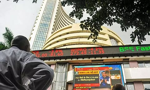 சரிவுடன் நிறைவடைந்த இந்திய பங்குச்சந்தை; இன்றைய நிலவரம்