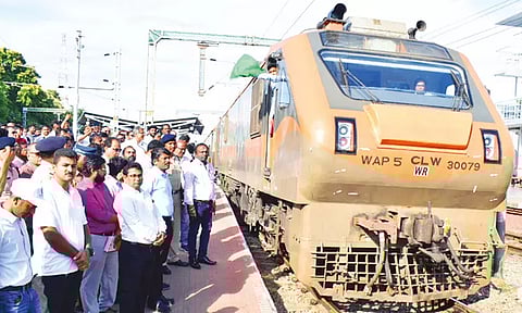 தமிழ்நாட்டில் முதல் முறையாக இயக்கப்படும் ‘அம்ரித் பாரத்’ ரெயில்