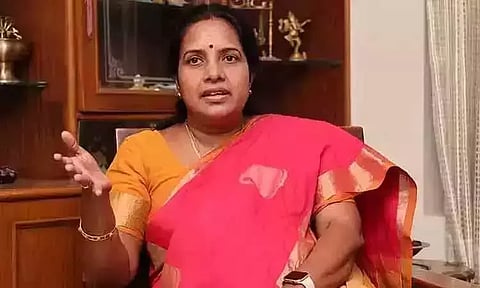 தமிழக அரசு நடத்திய கல்வி விழா ஒரு நாடகம் - வானதி சீனிவாசன் விமர்சனம்