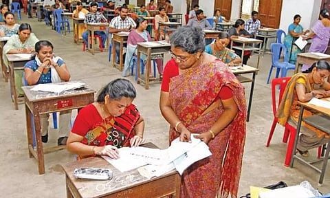 முதுகலை ஆசிரியர் தேர்வு; ஹால்டிக்கெட் வெளியீடு