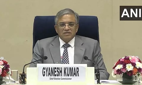 பீகார் சட்டசபைக்கு 2 கட்டங்களாக தேர்தல் நடைபெறும் - தேர்தல் ஆணையம் அறிவிப்பு