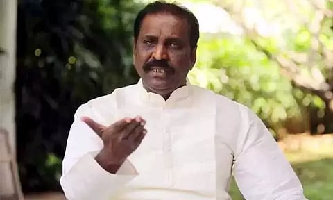 மத்திய கிழக்கை நோக்கி எங்கள் வெள்ளைப் புறா- வைரமுத்து ‘எக்ஸ்” பதிவு