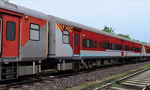 நாகர்கோவில் - கச்சிகுடா எக்ஸ்பிரஸ் ரெயிலில் எல்.எச்.பி. பெட்டி இணைப்பு