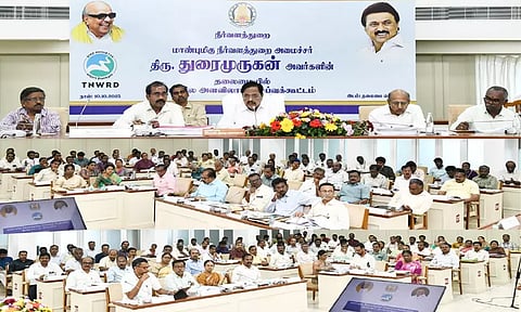 வடகிழக்கு பருவமழை முன்னெச்சரிக்கை பணிகளை முழுமையாக முடிக்க வேண்டும்: அமைச்சர் துரைமுருகன் அறிவுறுத்தல்