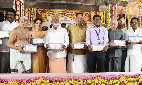 தங்க முதலீட்டு திட்டத்தின் மூலம் 21 கோவில்களுக்கு ரூ.17.76 கோடி வட்டி கிடைக்கிறது: அமைச்சர் சேகர்பாபு