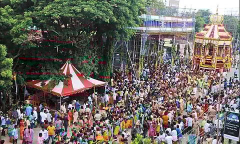 மணலி புதுநகர் அய்யா வைகுண்ட தர்மபதி தேரோட்டம்: ஏராளமான பக்தர்கள் பங்கேற்பு