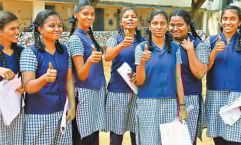 11-ம் வகுப்பு பொதுத்தேர்வை ரத்து செய்து அரசாணை வெளியீடு