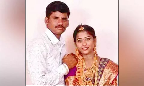 வரதட்சனை கொடுக்க மறுத்த மனைவி... கணவர் செய்த கோர செயல்... கோவிலில் பரபரப்பு கடிதம்