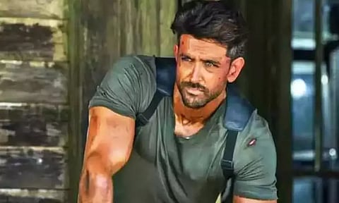 சமூக ஊடகங்களில் நடிகர் ஹிருத்திக் ரோஷனுக்கு எதிரான பதிவுகளை நீக்க உத்தரவு