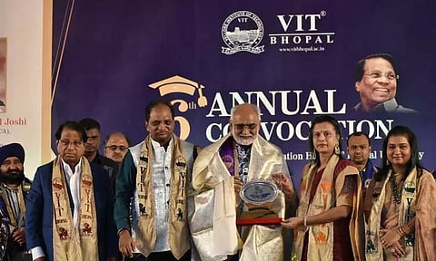 விஐடி போபால் பல்கலைக்கழகத்தின் ஆறாம் ஆண்டு பட்டமளிப்பு விழா