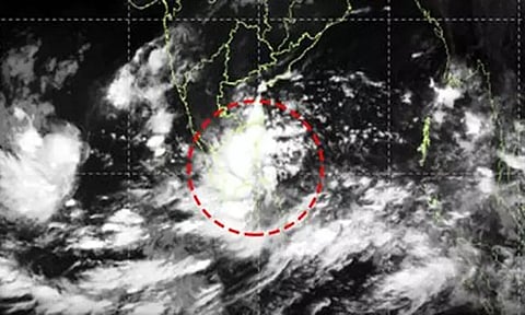 வங்கக்கடலில் நிலவி வந்த காற்றழுத்த தாழ்வுப்பகுதி வலுவடைந்தது