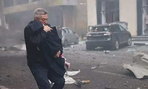 உக்ரைனில் மழலையர் பள்ளி மீது ரஷியா டிரோன் தாக்குதல் - ஒருவர் உயிரிழப்பு