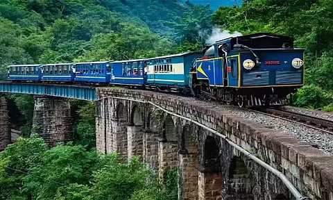 ஊட்டி மலை ரெயில் 5-வது நாளாக இன்றும் ரத்து