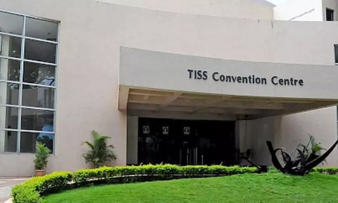 டாடா இன்ஸ்டிட்டியூட் ஆப் சோசியல் சயின்சஸ்- வழங்கும் படிப்புகள்- மாணவர்கள் சேர்வது எப்படி?