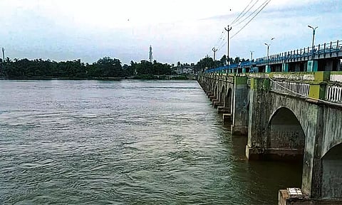 கொள்ளிடம் ஆற்றில் நீர்வரத்து அதிகரிப்பு: கரையோர மக்களுக்கு எச்சரிக்கை