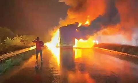 கர்னூல்: ஆம்னி பஸ் தீ விபத்தில் 20-க்கும் மேற்பட்டோர் பலிக்கு இதுவா காரணம்...? அதிர்ச்சி தகவல் வெளியீடு