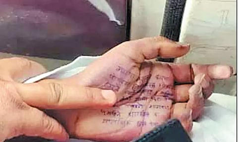 மராட்டியம்: பெண் மருத்துவர் தற்கொலை சம்பவம்: மாநிலம் முழுவதும் மருத்துவர்கள் போராட்டம்