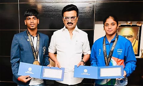 ஆசிய இளையோர் கபடி: தங்கம் வென்ற தமிழக வீரர்களுக்கு மு.க.ஸ்டாலின் வாழ்த்து