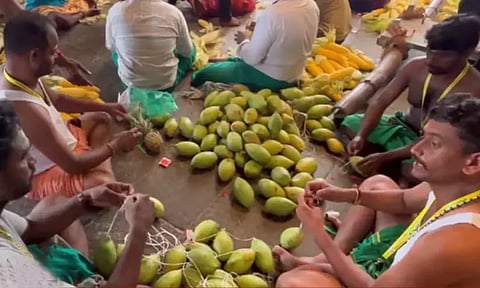 திருச்செந்தூர் முருகன் கோவிலில் நாளை சூரசம்ஹாரம் - அலங்கார பணிகள் தீவிரம்