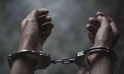 உத்தர பிரதேச மருத்துவமனையில் பெண் நோயாளியை பாலியல் வன்கொடுமை செய்த தூய்மை பணியாளர் கைது