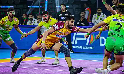 புரோ கபடி லீக்: தெலுங்கு டைட்டன்ஸ் வெற்றி