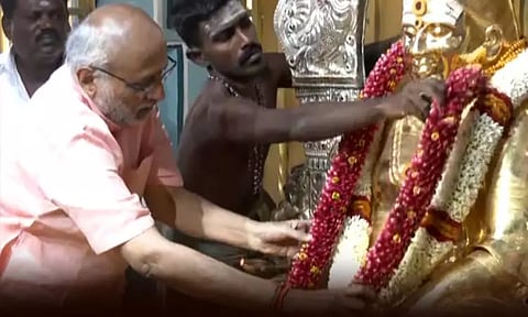 பசும்பொன் தேவர் நினைவிடத்தில் துணை ஜனாதிபதி மரியாதை