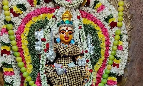 பரமத்தி சேத்துக்கால் மாரியம்மன் கோவில் திருவிழா