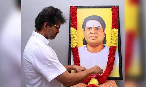 எளிய மக்களின் முன்னேற்றத்திற்காகத் வாழ்நாள் முழுவதும் பாடுபட்டவர் முத்துராமலிங்கத் தேவர் - விஜய் புகழாரம்