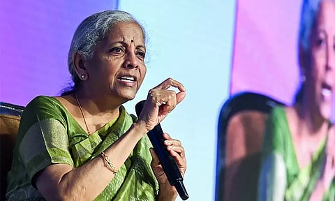 4 நாட்கள் பயணமாக பூட்டான் புறப்பட்டார் மத்திய மந்திரி நிர்மலா சீதாராமன்