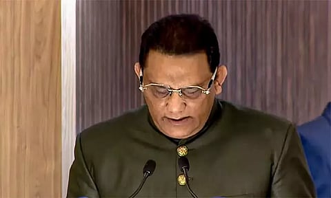 தெலுங்கானா மந்திரியாக பதவியேற்ற இந்திய கிரிக்கெட் அணியின் முன்னாள் கேப்டன்